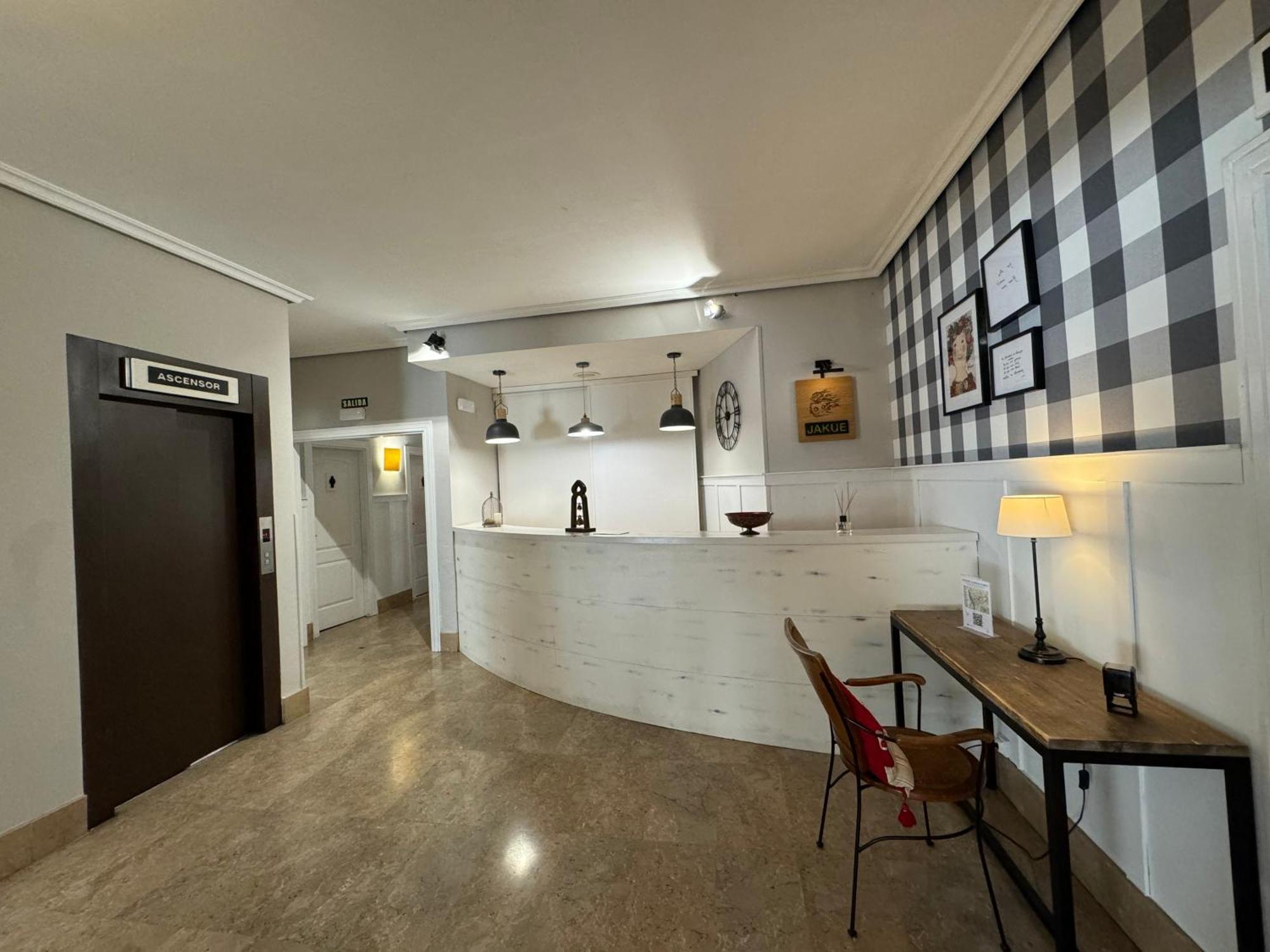 Hotel Jakue Puente la Reina Εξωτερικό φωτογραφία